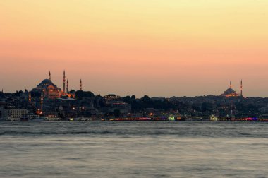 İstanbul 'un tarihi yarımadasında Süleyman' ın günbatımı manzarası