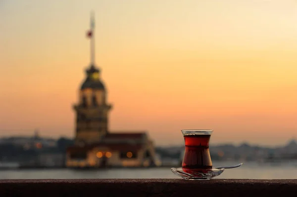 Török Tea Boszporusz Hátterében Isztambul — Stock Fotó
