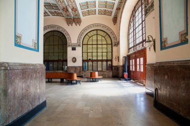 İstanbul 'daki Osmanlı döneminin tarihi Haydarpaşa İstasyonu yolcusu, iç tasarım