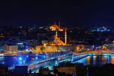 Galata Kulesi 'nden İstanbul' a gece görüntüsü