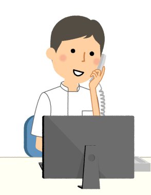 Bilgisayarı çalıştırırken bir hemşirenin telefon görüşmesi yaptığı görüntüsü..