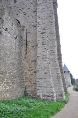 Eski kalenin manzarası. Eski duvarlar .