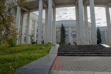 Minsk 'teki Belarus Bilimler Akademisi binası.