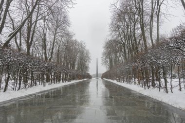 Kyiv 'de Ebedi Zafer Anıtı Kışın Sonsuz Zafer Parkı' nda