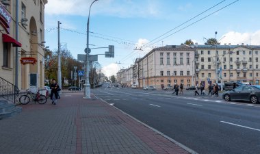 Minsk, Belarus. 15 Ekim 2023 Sverdlov Sokağı