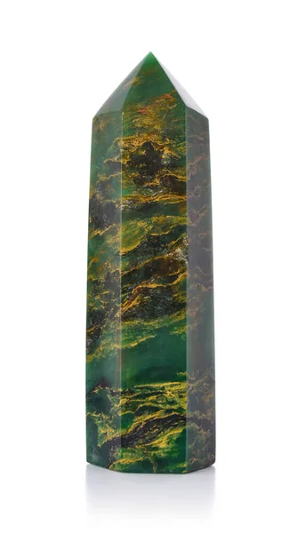 Tornet Grön Smaragd Isolerad Vit Bakgrund Med Reflektion Magiskt Helande — Stockfoto