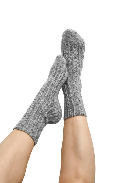 Samičí Stehna Šedé Ruce Pletené Vlněné Ponožky Izolované Bílém Pozadí — Stock fotografie