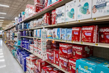 Chambersburg Pennsylvania ABD 12-4-2024 Bud Light birası yerel pazarda sergilendi