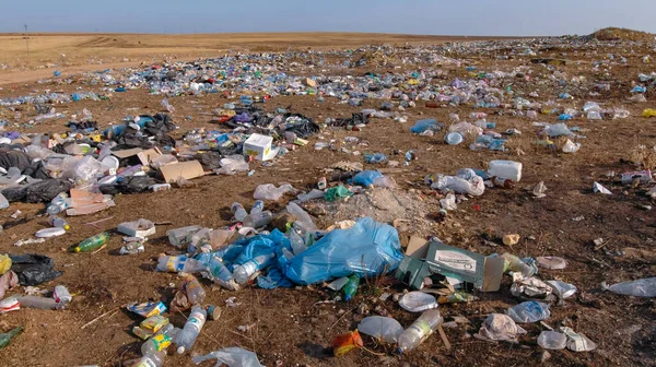 Inquinamento Della Natura Steppa Con Rifiuti Domestici Plastica 2005 Crimea — Foto Stock