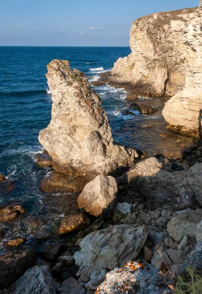 Високі Вапнякові Прибережні Скелі Тлі Чорного Моря Тарханкут Атланш Західний — стокове фото