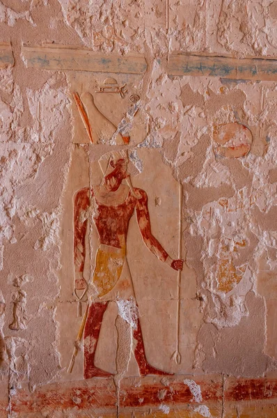 Egypt Luxor 2019年3月1日 古代寺院 エジプトのルクソール近くのハトシェプスト神殿の壁にある考古学的遺跡 地形図 — ストック写真