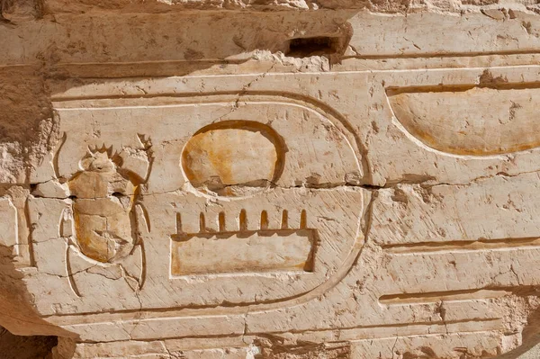 Egypt Luxor Maart 2019 Archeologische Site Tekeningen Geoglyfen Muren Van — Stockfoto