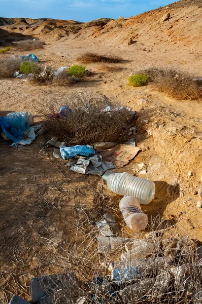 Пластмасові Пляшки Різні Сміття Готелів Дикій Природі Сміттєзвалище Пустелі Єгипті — стокове фото