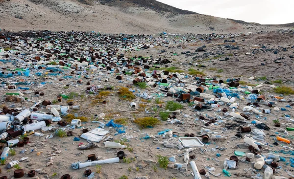 Bottiglie Plastica Varie Immondizie Alberghi Natura Discarica Nel Deserto Egitto — Foto Stock