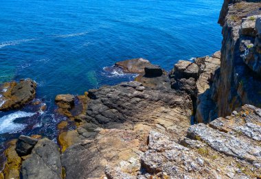 Yılan 'ın (Zmeinyi) Ukrayna' nın kuzeyindeki sahil kayalıkları