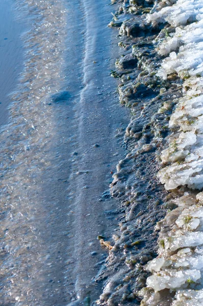 Тонкий Лед Берега Льдины Берегу Устье Тилигуля Зимой Украина — стоковое фото