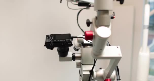 Detailní Záběr Zubního Mikroskopu Interiéru Lékařské Klinice Bez Lidí Profesionální — Stock video