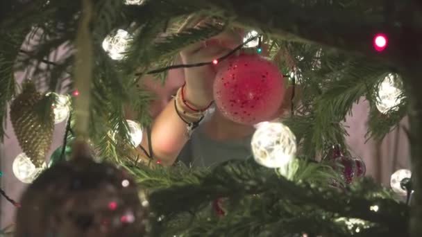 Family Decorating Christmas Tree Camera Shoots Spruce Girl Helps Her — Stock Video