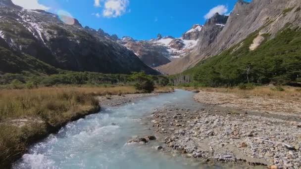 Laguna Flod Och Vattenfall Esmeralda Sommarsäsongen Ushuaia Tierra Del Fuego — Stockvideo