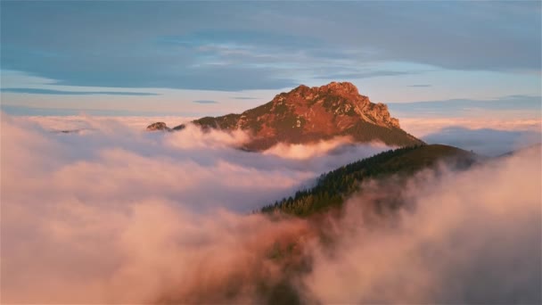 Aerial View Misty Mountains Hidden Foggy Clouds Sunrise Golden Colors — Vídeo de stock