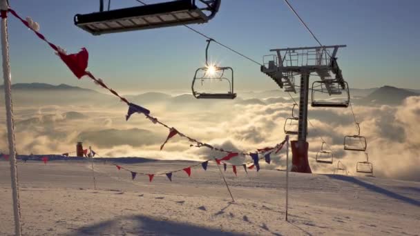 Empty Chairlift Motion Alpine Mountains Ski Resort Beautiful Sunny Morning — Stock videók
