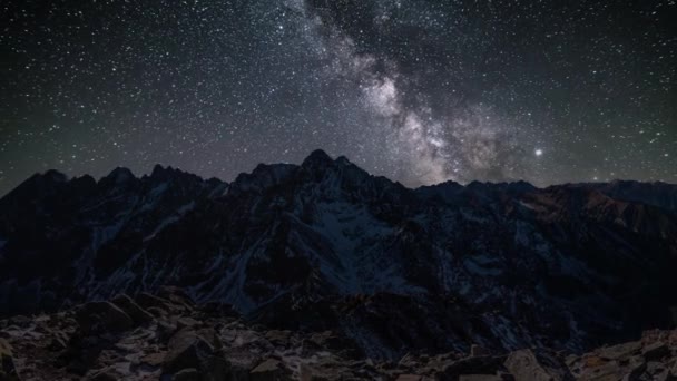 Cielo Nocturno Mágico Con Galaxia Vía Láctea Estrellas Los Alpes — Vídeos de Stock