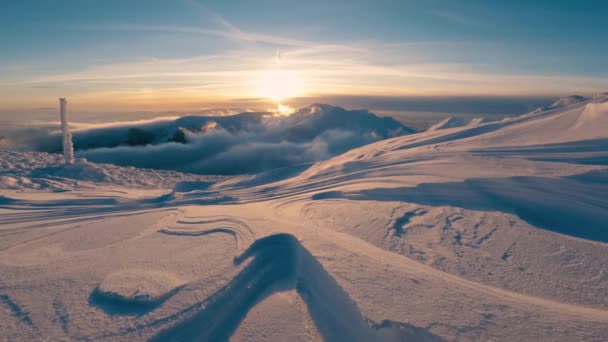 Mrożone Winter Wonderland Natura Wschodzie Słońca Górach Alpy Tło Przygody — Wideo stockowe