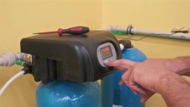 Erkek eller su filtresini üretim fabrikasındaki basınç borusu ekipmanı için ayarlar.