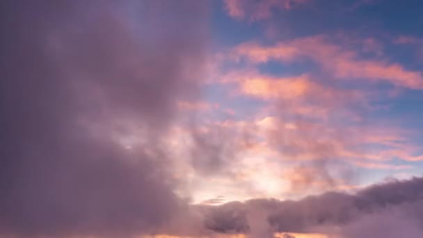 Céu Colorido Com Movimento Rápido Nuvens Pôr Sol Tempo Lapso — Vídeo de Stock