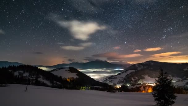 Vue Panoramique Ciel Étoilé Nocturne Avec Des Étoiles Des Nuages — Video