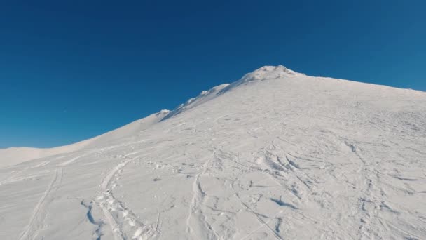 Vista Panorâmica Inverno Montanha Alpina Estância Esqui Belo Dia Ensolarado — Vídeo de Stock