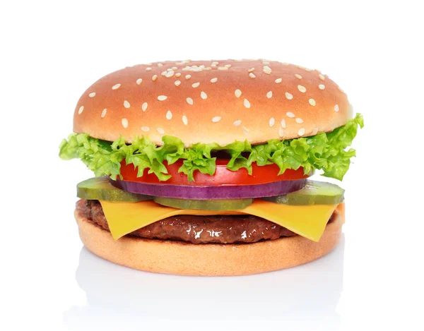 白い背景にビーフカットレットが付いたビッグハンバーガー クローズアップ — ストック写真
