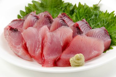 Ton balığı sashimi, sarı yüzgeçli ton balığı, Japon yemeği.