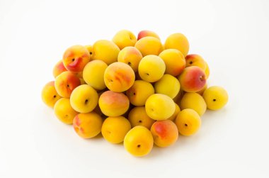 Olgun erik. Japon eriği Nanko-Ume