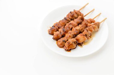 Yakitori, mangalda tavuk, Japon usulü şiş tavuk.