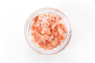 Himalaya pembe tuzu küçük cam kasede