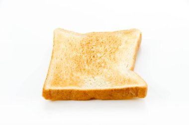 Beyaz arkaplanda dilimlenmiş ekmek