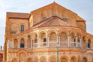Venedik, Murano, İtalya. Eski Basilica dei Santi Maria e Donato ile kapak sayfası Murano 'nun tarihi şehir merkezinde, ayrıntılar, yakın çekim