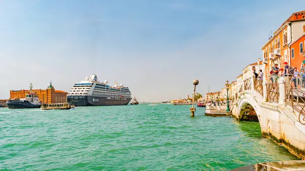 stock image Venice, Italy  September 27, 2019 Panoramic view over busy Grand Canal with many boats, near beautiful Basilica di Santa Maria della Salute and the historical center