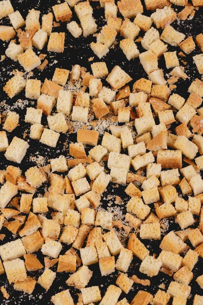 Pieces Roasted White Bread Dark Background Close Delicious Croutons Top — Stock Photo, Image