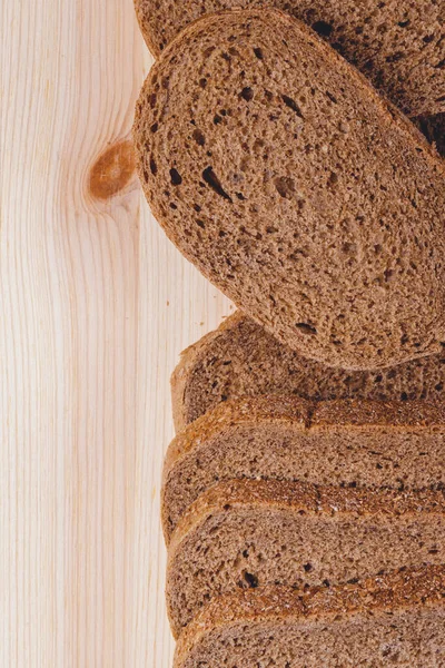 Pão Integral Fatiado Mesa Madeira Branca Vista Superior — Fotografia de Stock
