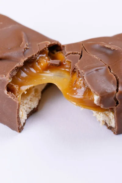 Barra Chocolate Dulce Rota Dos Pedazos Macro Foto —  Fotos de Stock
