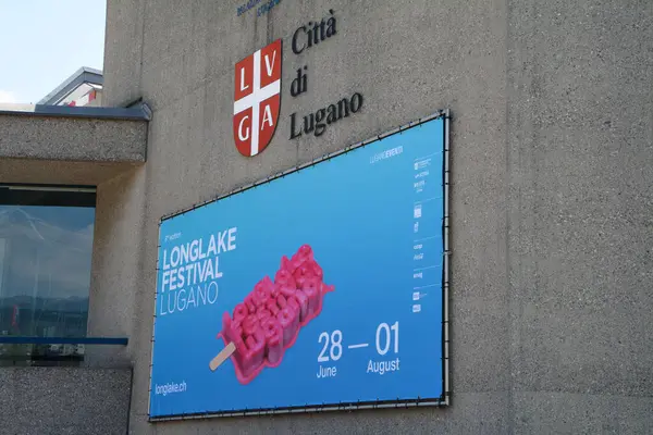 Lugano, Canton Ticino, İsviçre 'de düzenlenen Longlake Festivali' nin geçmişteki baskılarından biri..