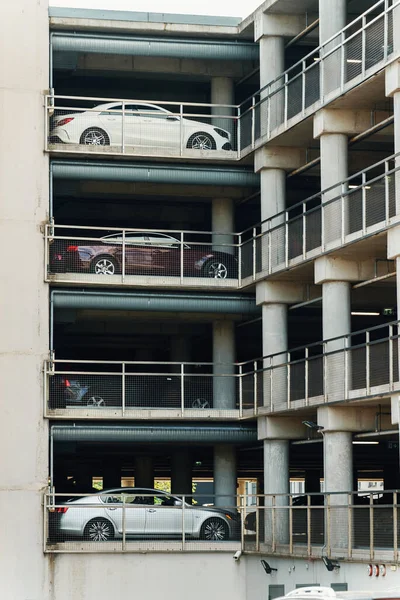 Vista Edifício Estacionamento Multi Nível Para Veículos — Fotografia de Stock