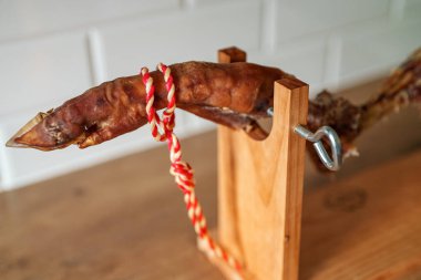 Jamon bacağı yendikten sonra.