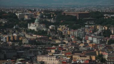 Napoli, İtalya 'nın Capodimonte yerleşim bölgesinin manzarası.