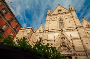 Napoli Katedrali veya Mary 'nin Varsayımı Katedrali.