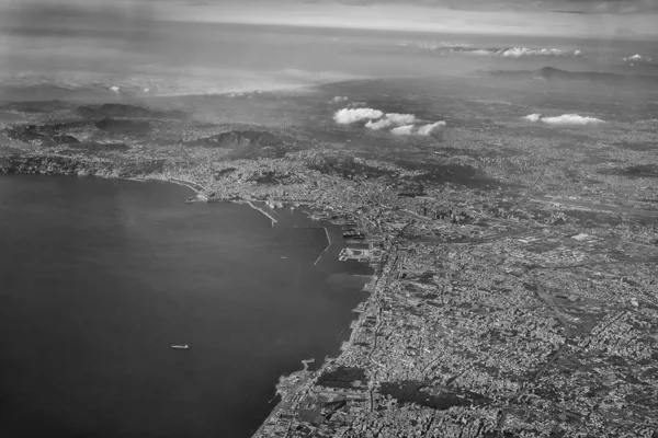 飛行機から見たナポリの風景 — ストック写真
