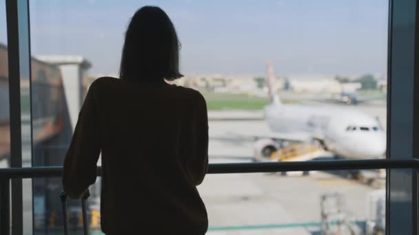 Teenage Girl Waiting Her Flight Airport — Video