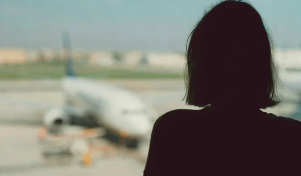Teenage Girl Waiting Her Flight Airport — 图库照片